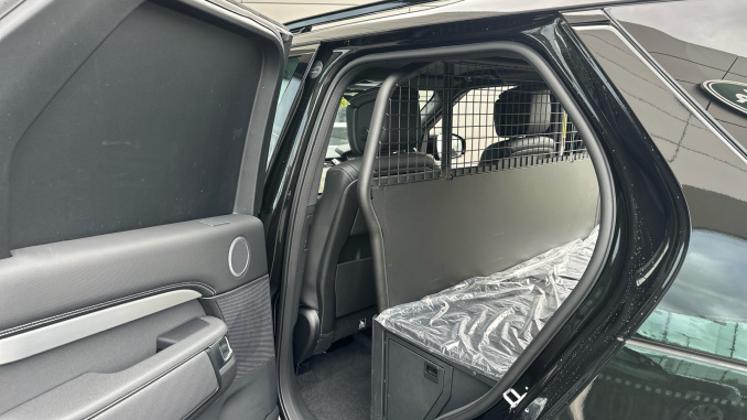 Land Rover Discovery Diesel 3.0 D350 Dynamic HSE Commercial Auto - Image 27